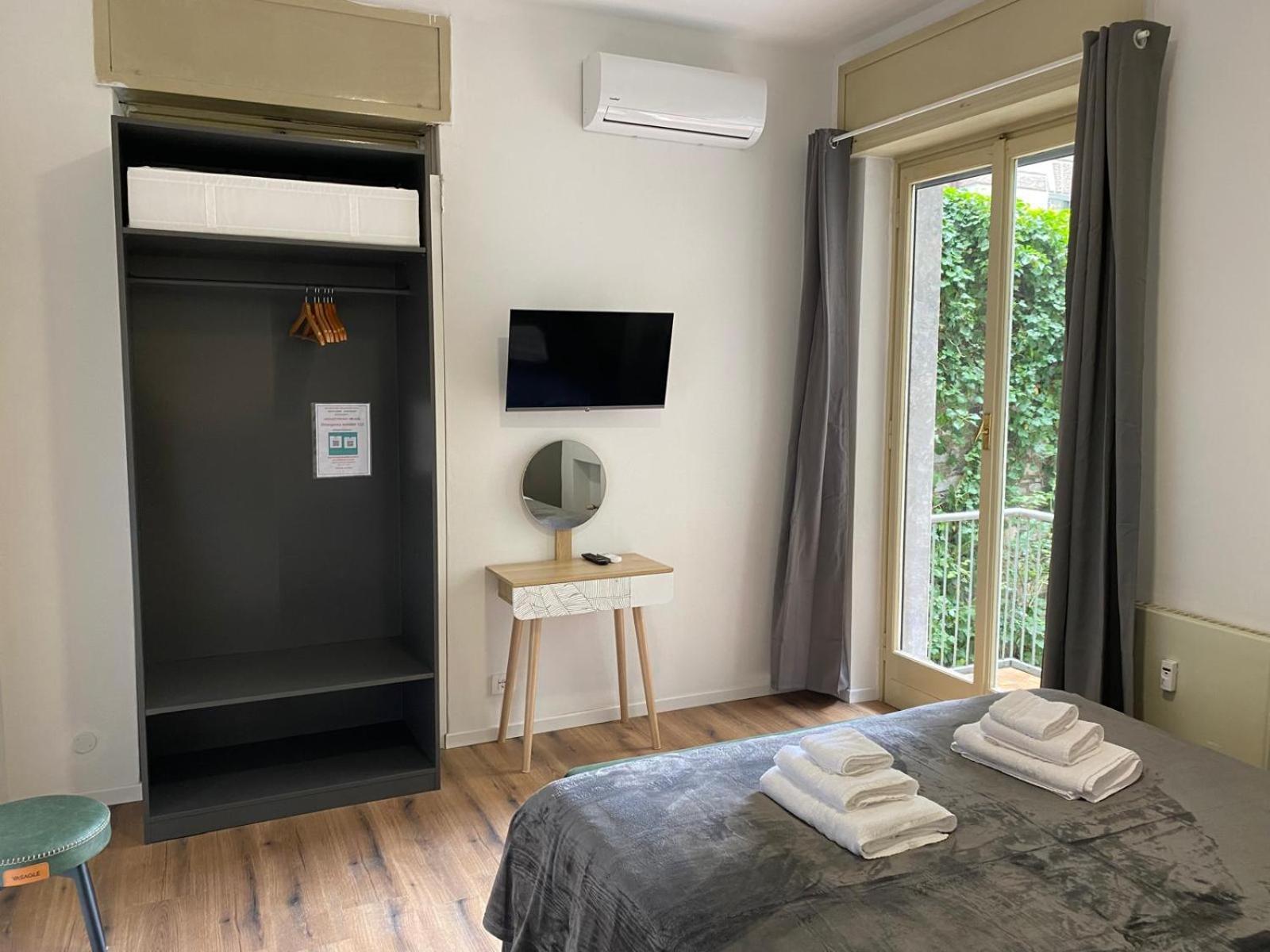 Megaride's Dependance Guest house Como